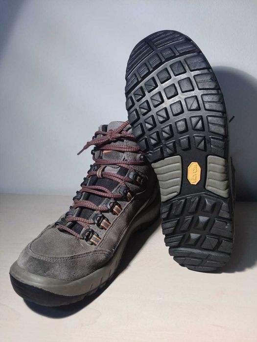 Ghete Lowa mărimea 40