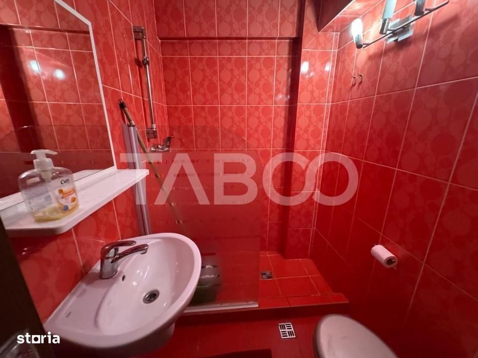 Apartament de inchiriat cu 5 camere 2 bai bloc cu lift Turnisor Sibiu