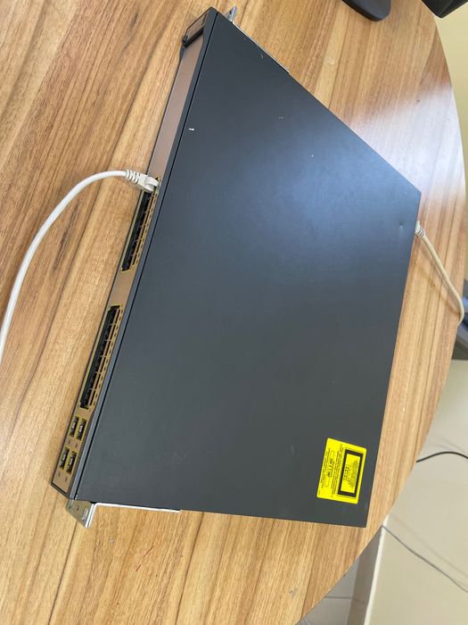 Гигабитов Суич Cisco Catalyst 3750G