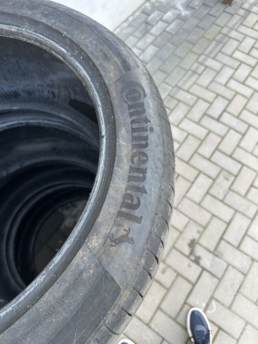Продам комплект шины Континенталь