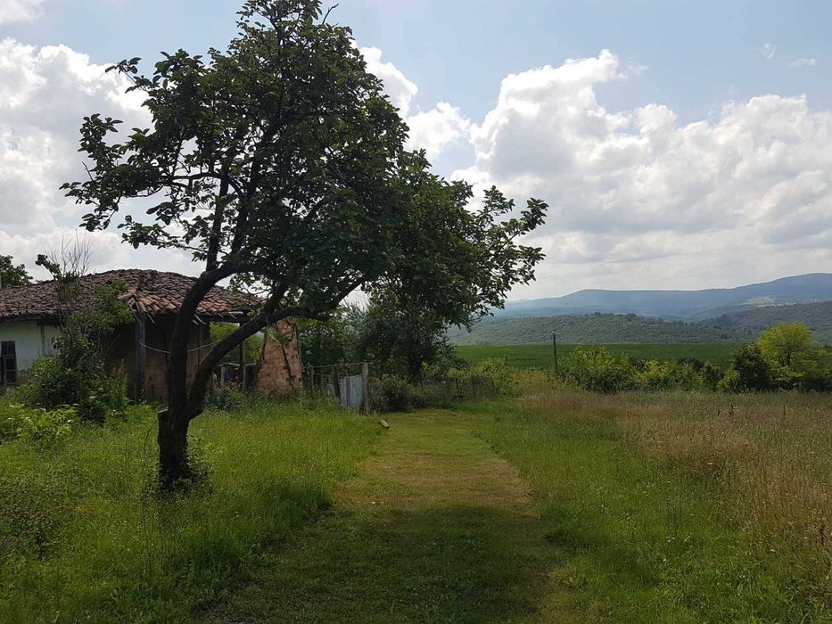 Продава се Къща в с. Малоградец, Област Търговище - 93 кв.м за 181 €/кв.м - Снимка #1