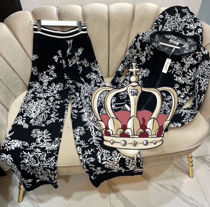 Спортивный костюм