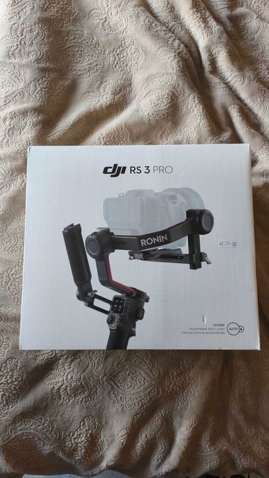 DJI RS3 PRO Gimbal  Stabilizer