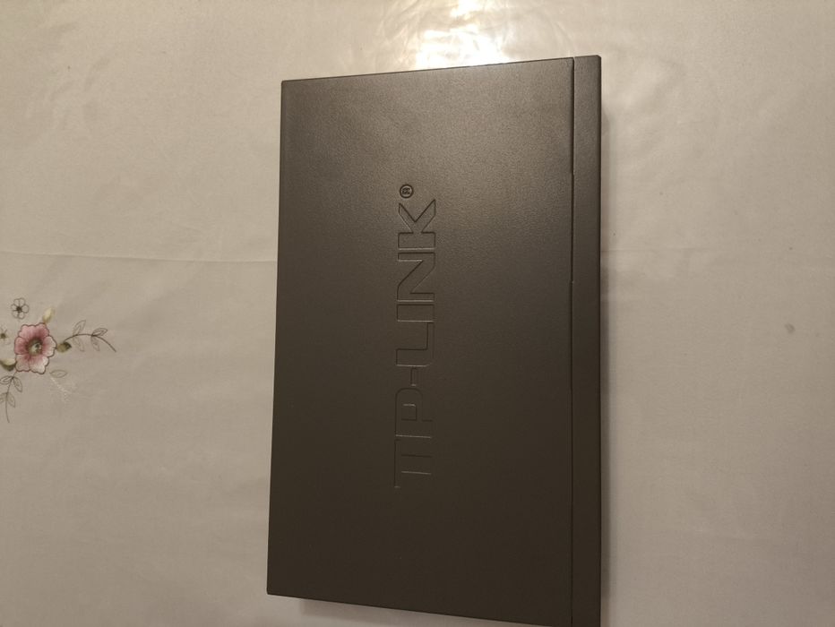 TP - LINK TL- SG1008