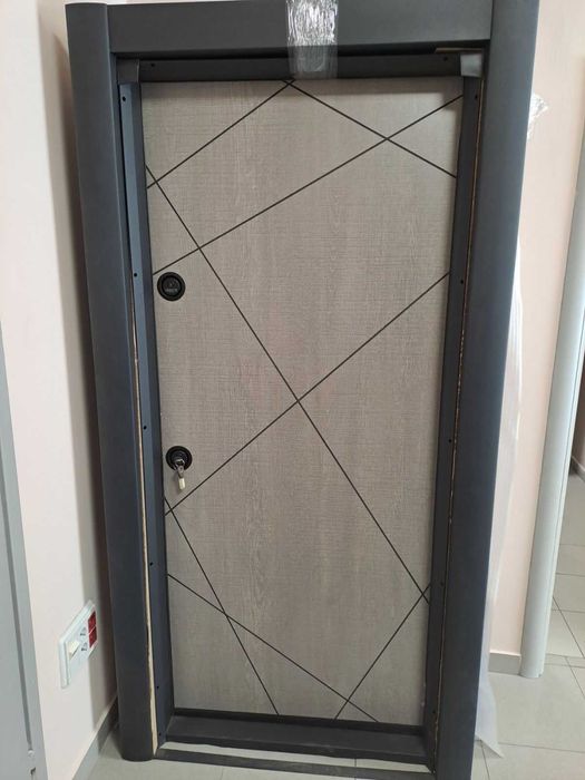 Входни врати НА СКЛАД