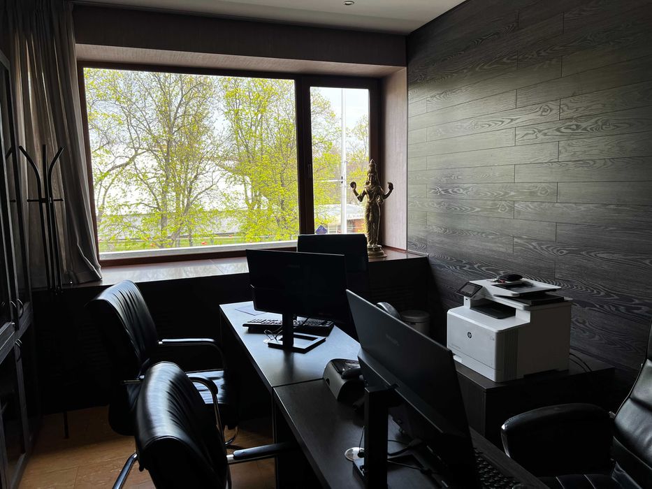 Уникален имот с гледка към парк "Заимов",бул."Янко Сакъзов"