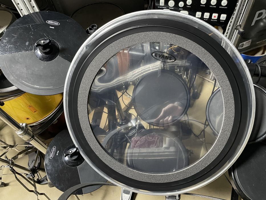 Пластик для бас бочки EVANS 22