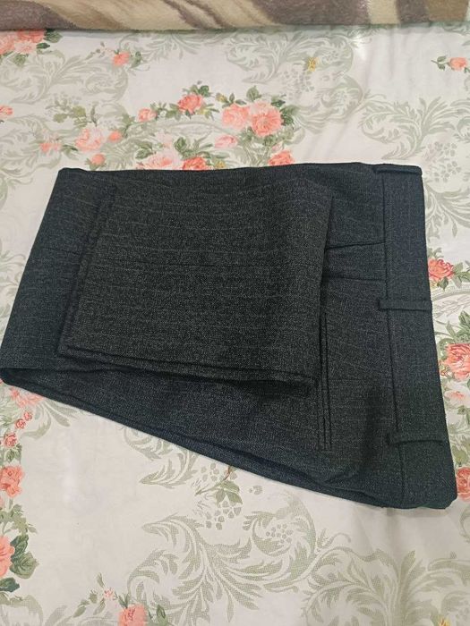 Брюки черные для учебы и работы