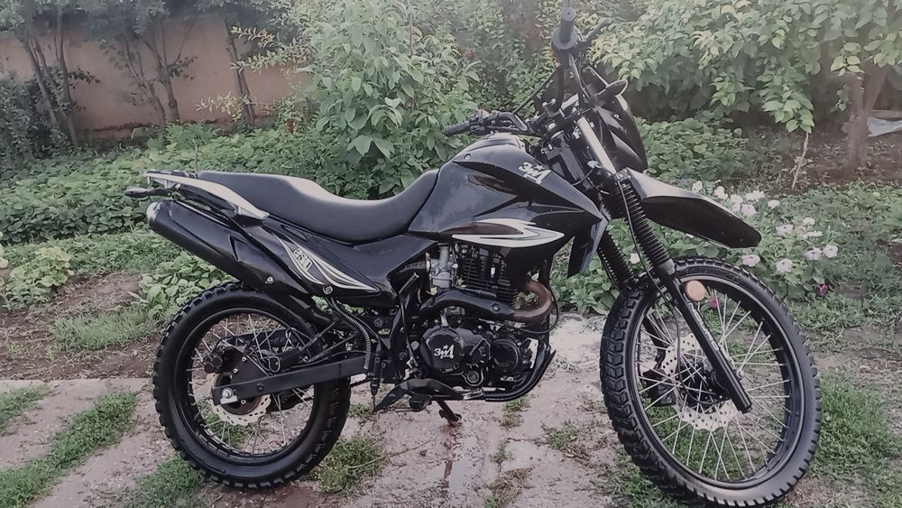 Продам эндуро ЗиД-250 кубов