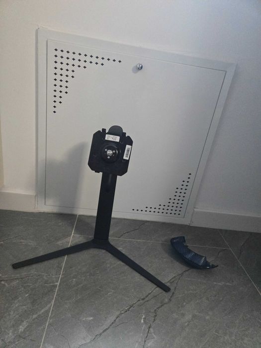 Vând Suport / Stand pentru Monitor - Stare Excelentă