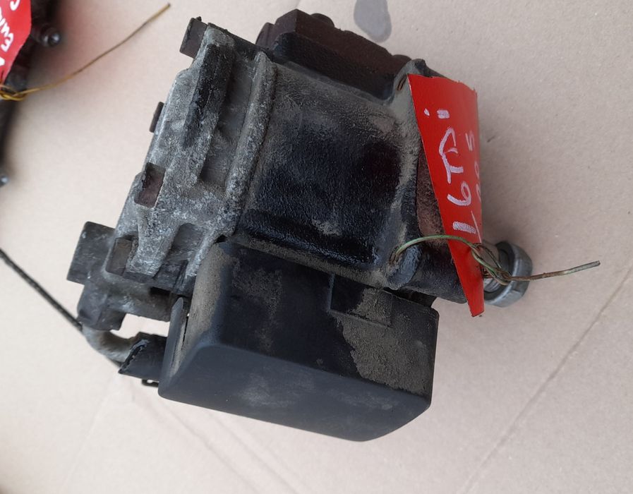 Pompa inalte 1.6tdi E5 CAY Roomster/Rapid/Yeti/Polo 6R/Fabia 2/Passat/