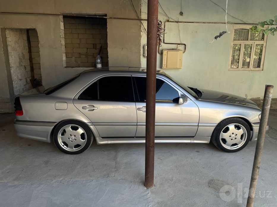 Mercedes-Benz w202