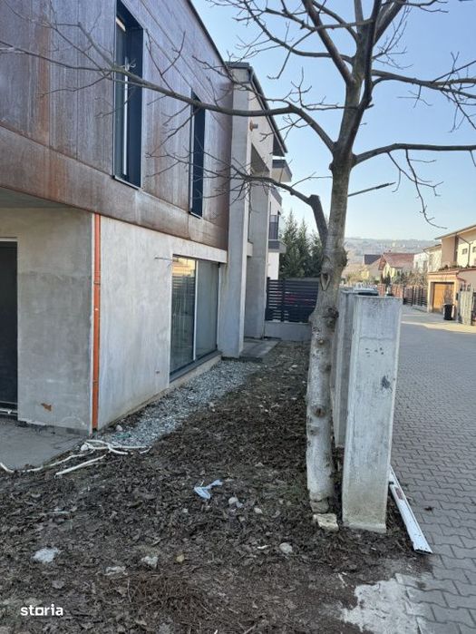 Duplex cu arhitectura deosebita , Borhanci
