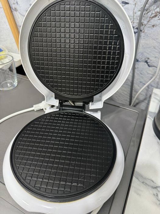 Продам вафельницу