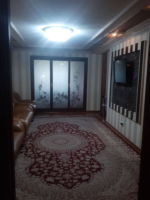 3/4/5 метро Буюк Ипак ийули,Светлана,68 м2,кирпич,сквозная планировка