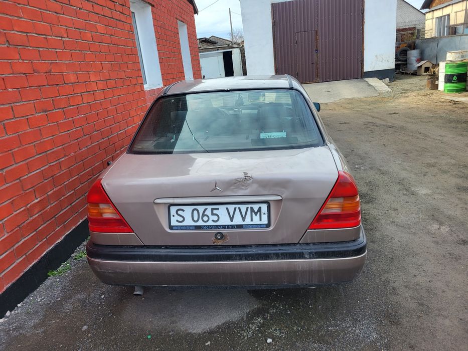 Продам мерс с180