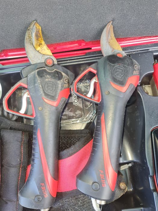 INFACO F3015 kit ci 2 foarfece electrice in perfecta stare