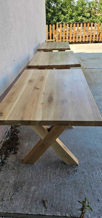 Дъбови плотове и маси