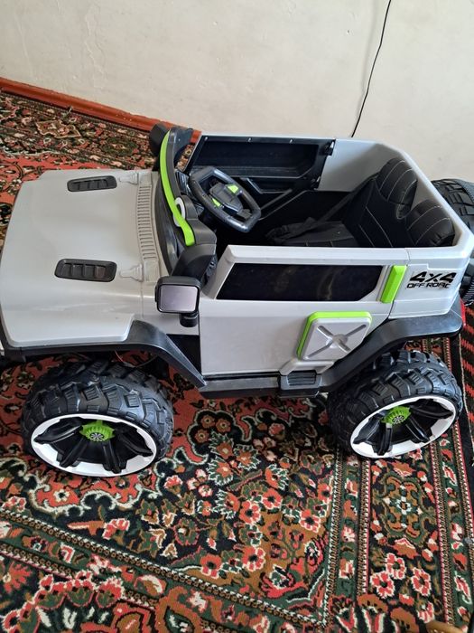 Машина детский новый