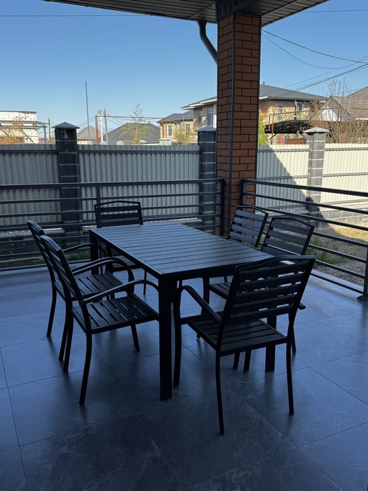 стол и 6 стульев