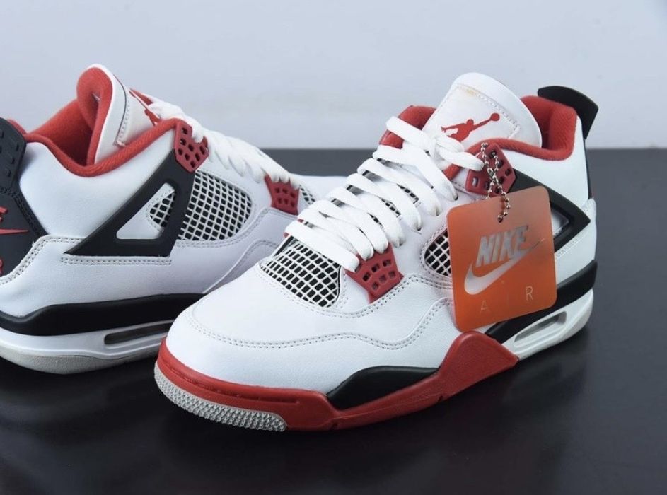 Jordan 4 Fire Red