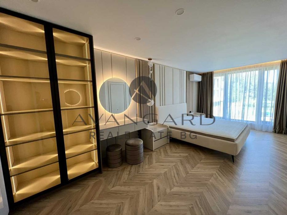 Продава се Тристаен апартамент в Пловдив, Христо Смирненски - 160 кв.м за 2188 €/кв.м - Снимка #7