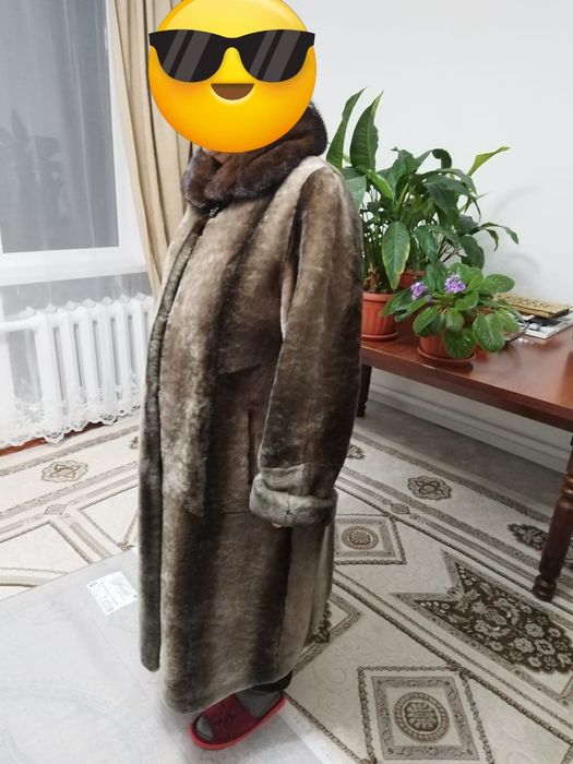 Продам Мутоновую шубу