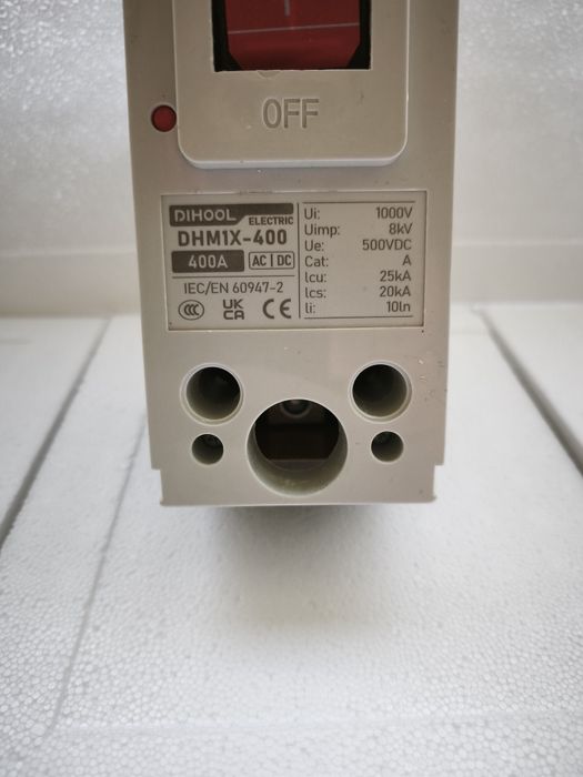 мощен автоматичен прекъсвач с лят корпус