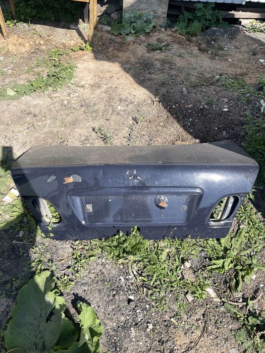 Капот мерседес лупарь