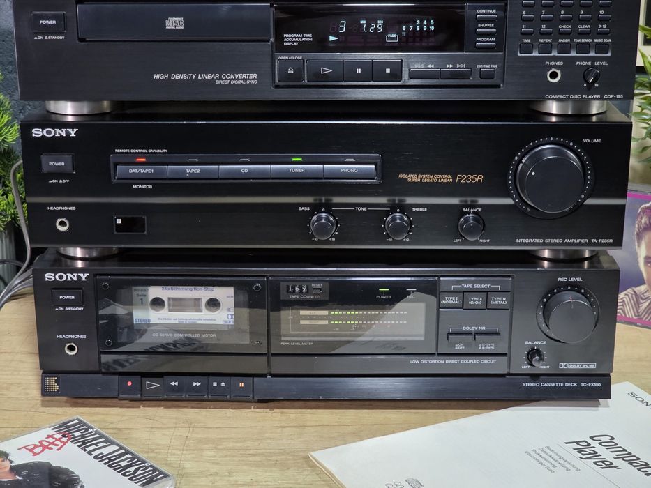 Linie audio SONY ,amplificator, deck,cd-player, tuner,hifi
