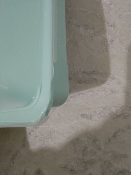 Пластмасова кутия с охлаждащ елемент