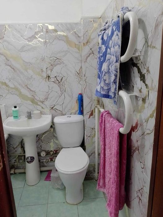 Продам квартиру 2 ком Айым