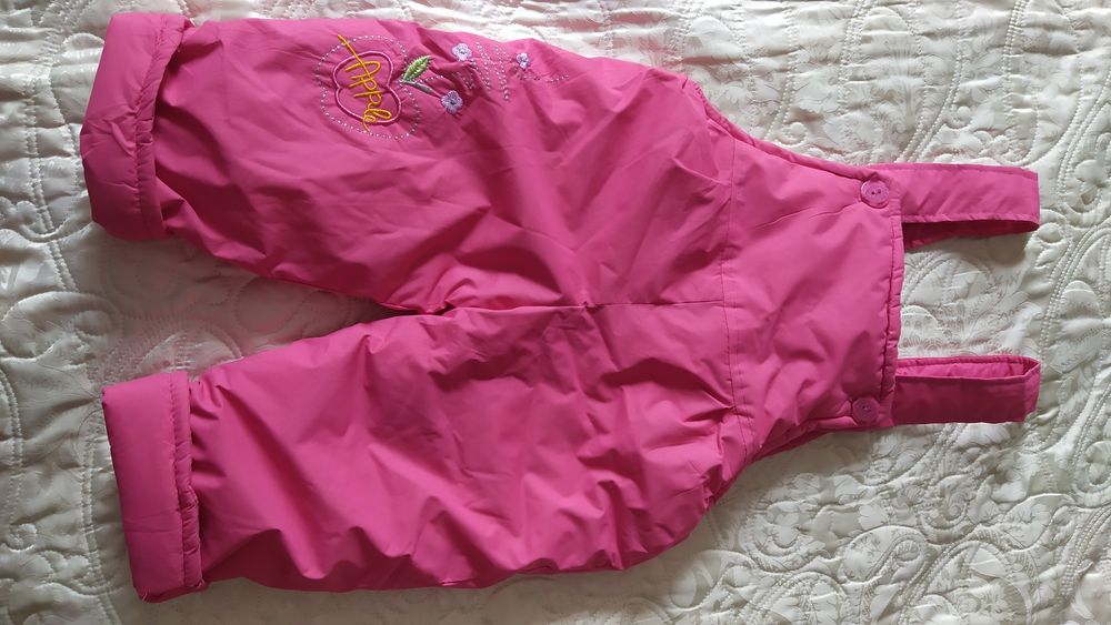 Продаю тепленький костюм для девочки