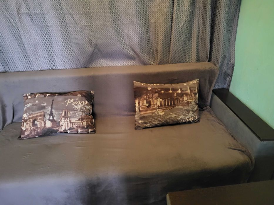 Продам диван и кресла