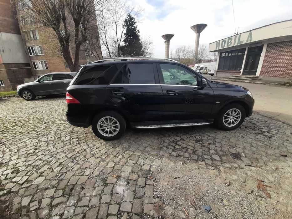 Mercedes-Benz Clasa M (W166) ML 350 BlueTEC V6 (258 CP)