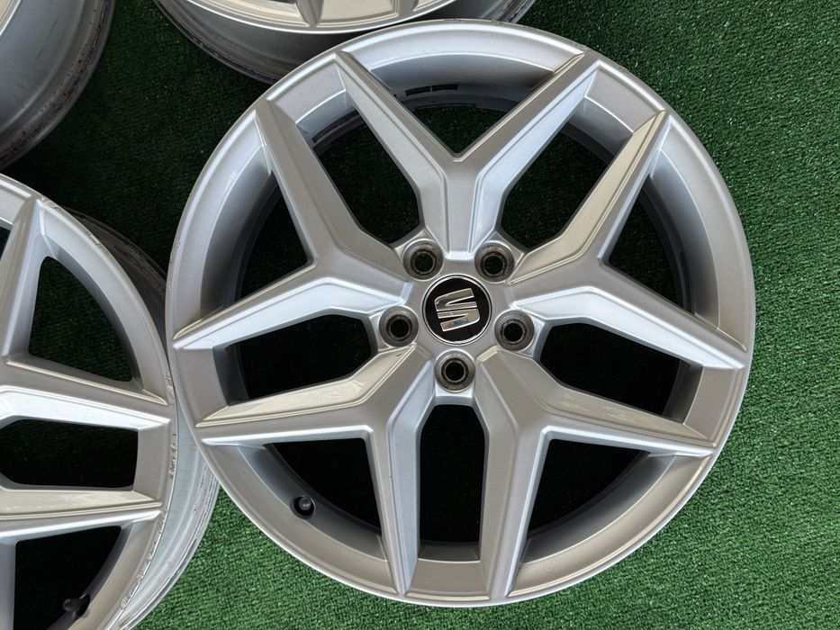 4бр. ОТЛИЧНИ 17” ОРИГИНАЛНИ Джанти 5х100 за -SEAT/SKODA/AUDI/VW/Vag- 7.0Jx17H2, ET51