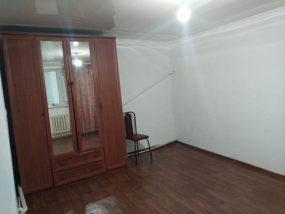 Сдам дом в одном дворе с хозяйном