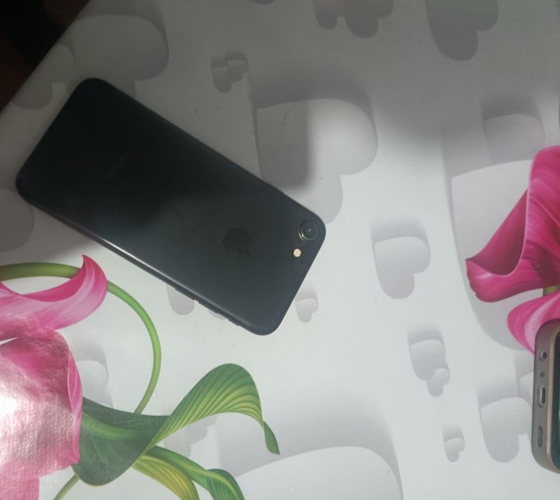 Обмен айфон 7 в отличном состоянии на андроид