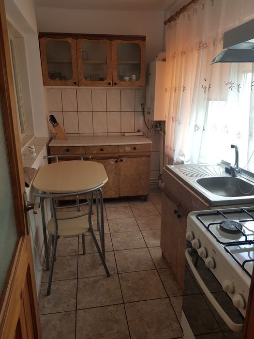Închiriez apartament 2 camere