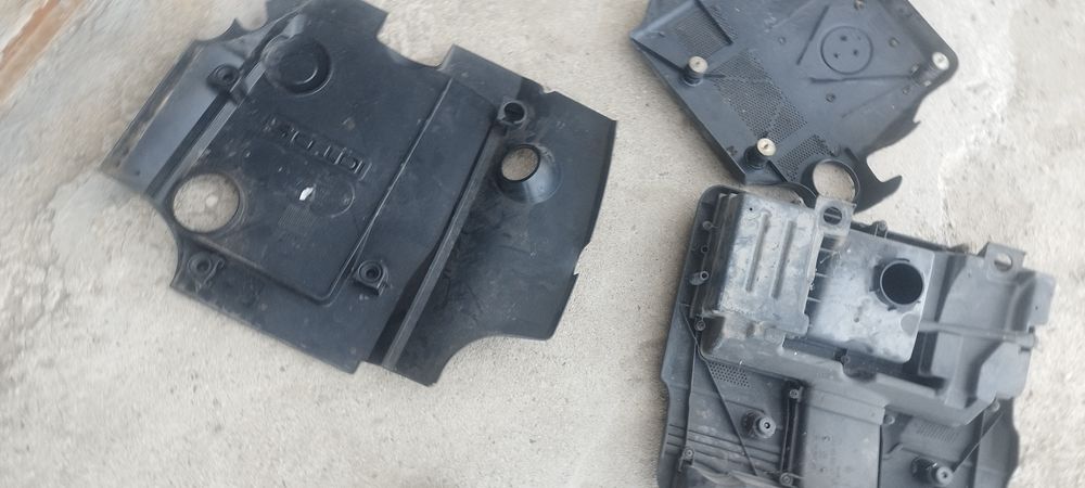 Кори над двигателя за автомобили