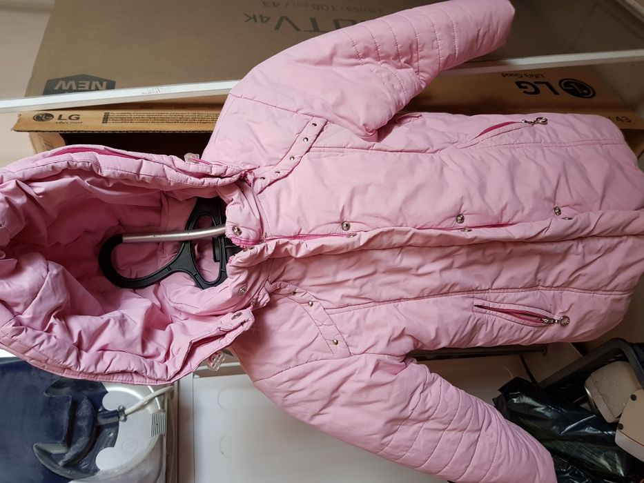 Куртка для девочки.На 2-4годика.