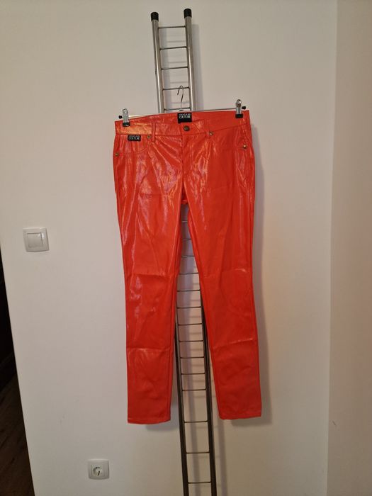Страхотни дамски панталони VERSACE JEANS COUTURE размер 31