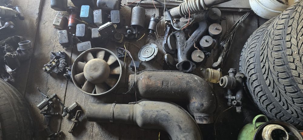 Trabant, piese trabant