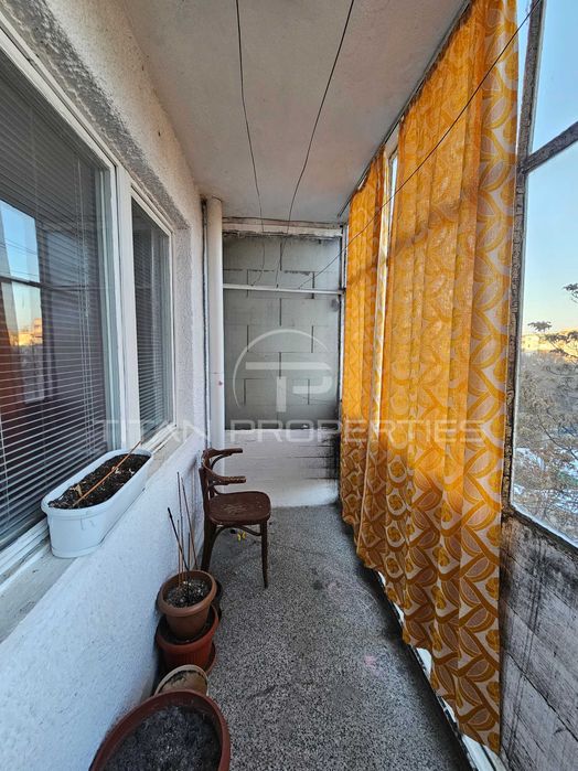 двустаен апартамент Младежки хълм