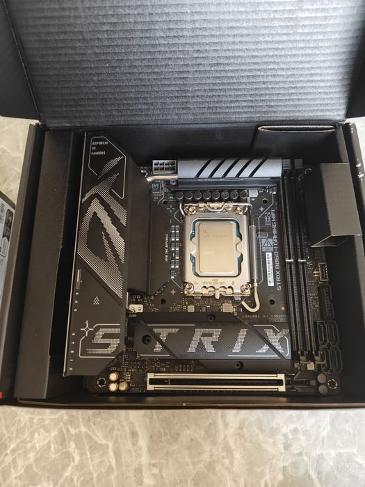 Core Ultra 7 270k + Asus ROG Strix B860-i Gaming Wifi