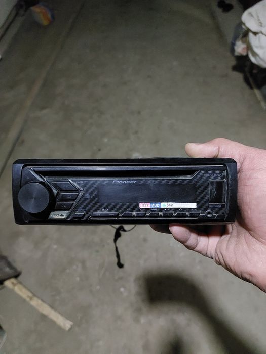 Pioneer Deh-s1052ub. Avto magnitola sotiladi
