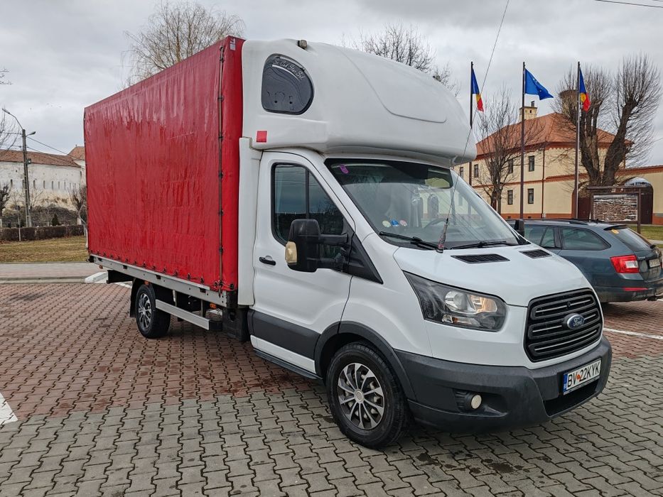 Ford transit cu prelata de 8 paleti