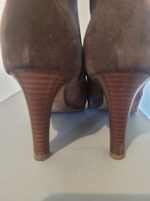 Cizme cu toc ,piele întoarsă, mărimea 38