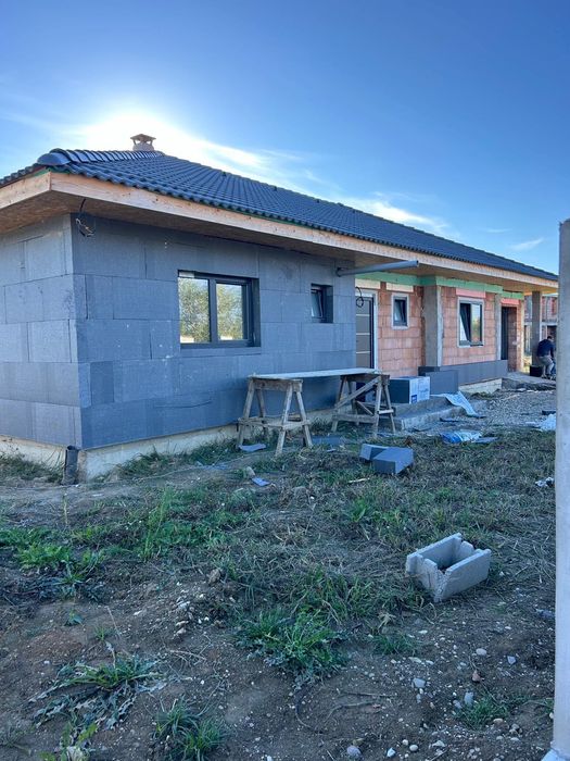 Execut lucrari, constructii, case la rosu, garduri, etc