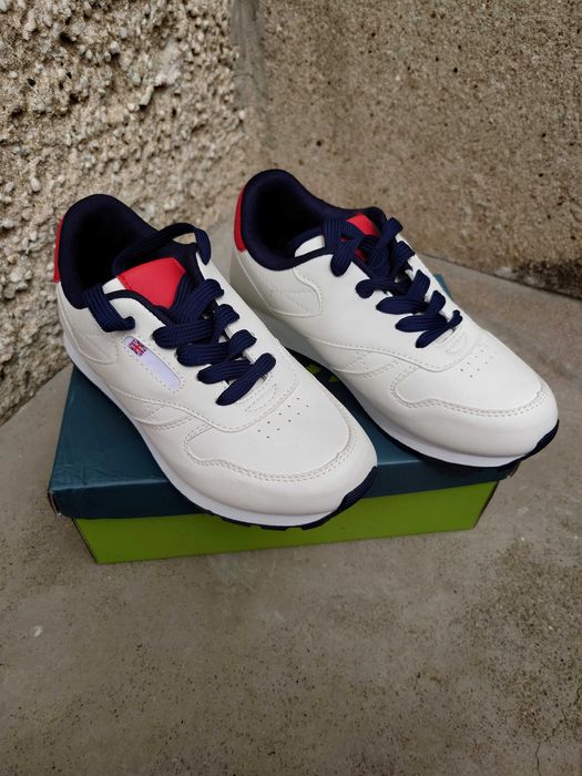 Кожени маратонки